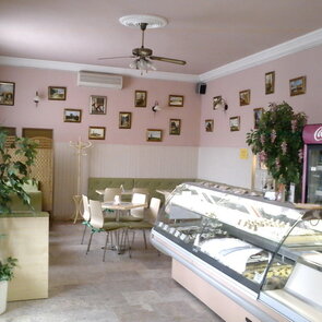 Okoč zmrzlináreň Torty, zmrzlina, zákusky, občerstvenie