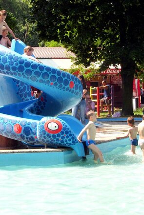Veľký Meder - detský bazén