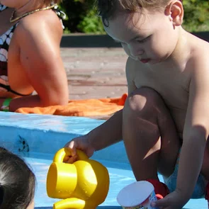 Venkovní dětský bazén s hracími elementy Veľký Meder